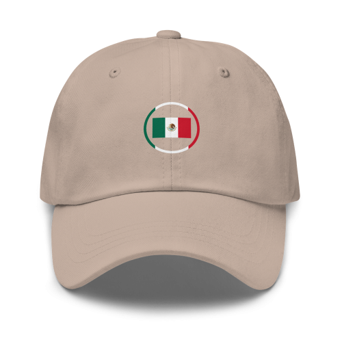 Casquette beige avec motif frontal représentant le drapeau du Mexique dans un cercle tricolore vert, blanc et rouge.