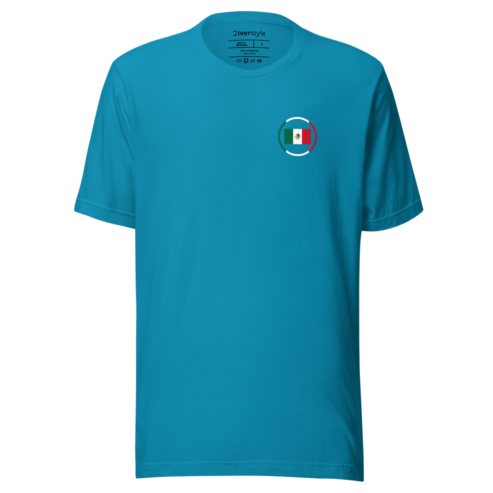 T‑shirt bleu turquoise avec écusson du drapeau mexicain T‑shirt bleu turquoise à manches courtes avec petit écusson circulaire du drapeau mexicain sur la poitrine gauche.