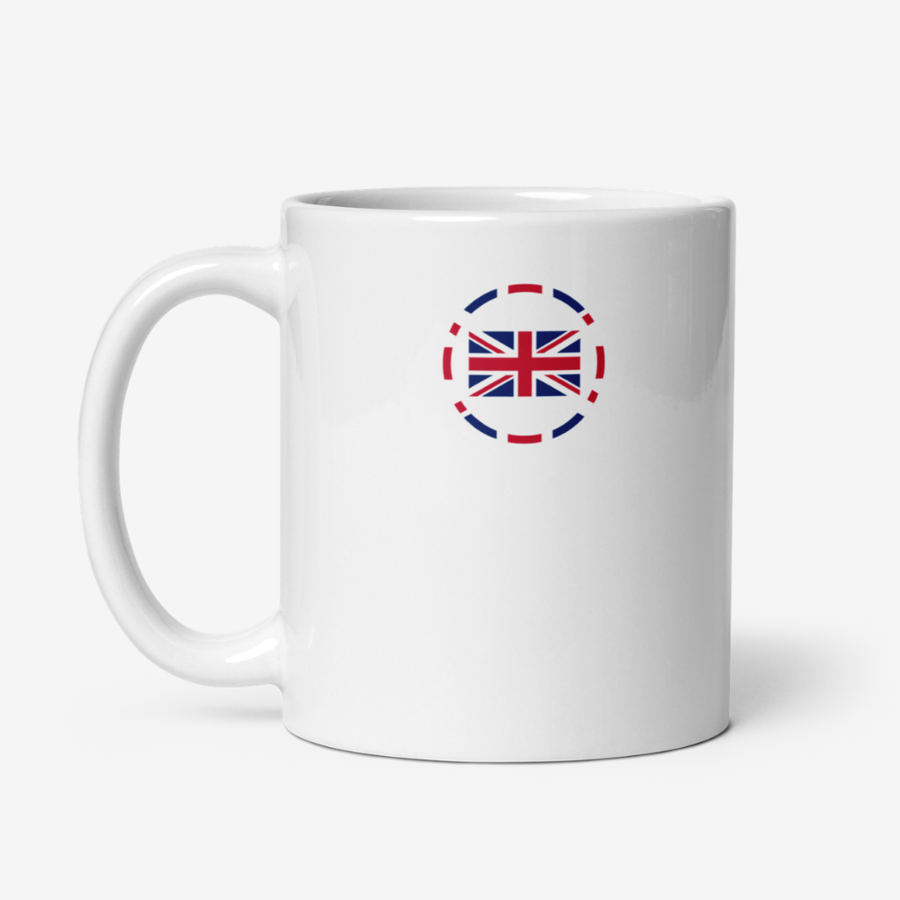 Mug en céramique blanc vu de face avec un motif circulaire en pointillés rouges et bleus contenant le drapeau du Royaume‑Uni.