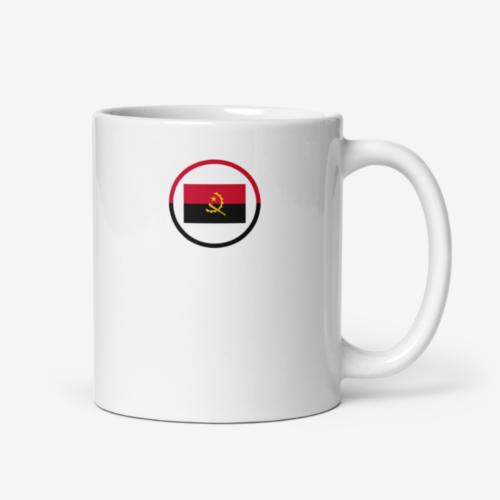Mug blanc avec emblème du drapeau de l’Angola Mug en céramique blanche avec un emblème circulaire du drapeau de l’Angola imprimé sur la face avant.
